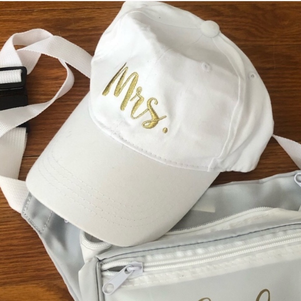 White Mrs. hat